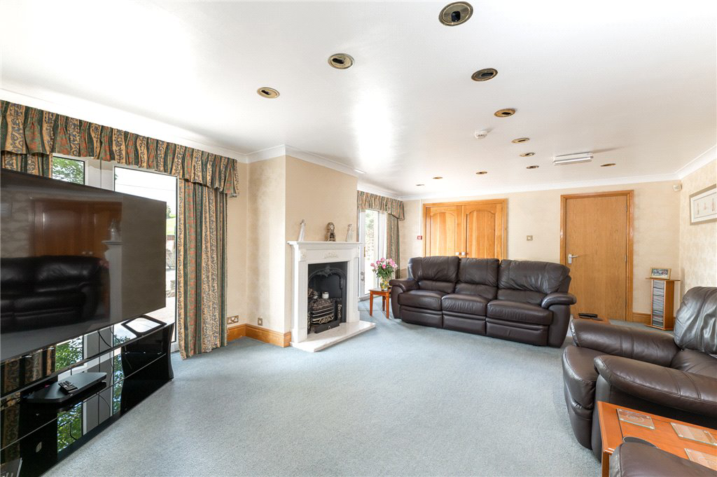 Stubley Farm Road, Heckmondwike, West Yorkshire, WF16, photo 2