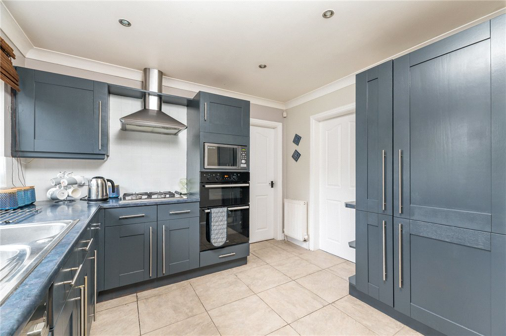 Upper Green Drive, Tingley, Wakefield, West Yorkshire, WF3, photo 10