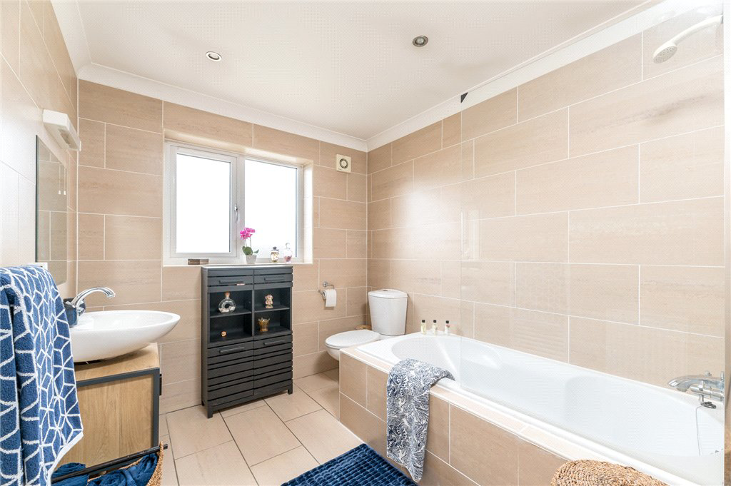 Upper Green Drive, Tingley, Wakefield, West Yorkshire, WF3, photo 31
