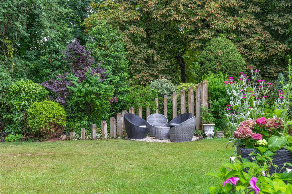 East Causeway Crescent, Leeds, West Yorkshire, LS16, photo 22
