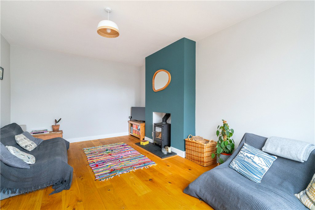 Hall Drive, Burley in Wharfedale, Ilkley, West Yorkshire, LS29, photo 27