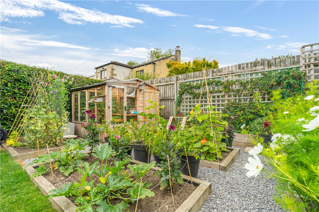 Hall Drive, Burley in Wharfedale, Ilkley, West Yorkshire, LS29, photo 25