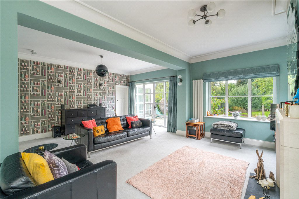 Hollin Gardens, Leeds, West Yorkshire, LS16, photo 6
