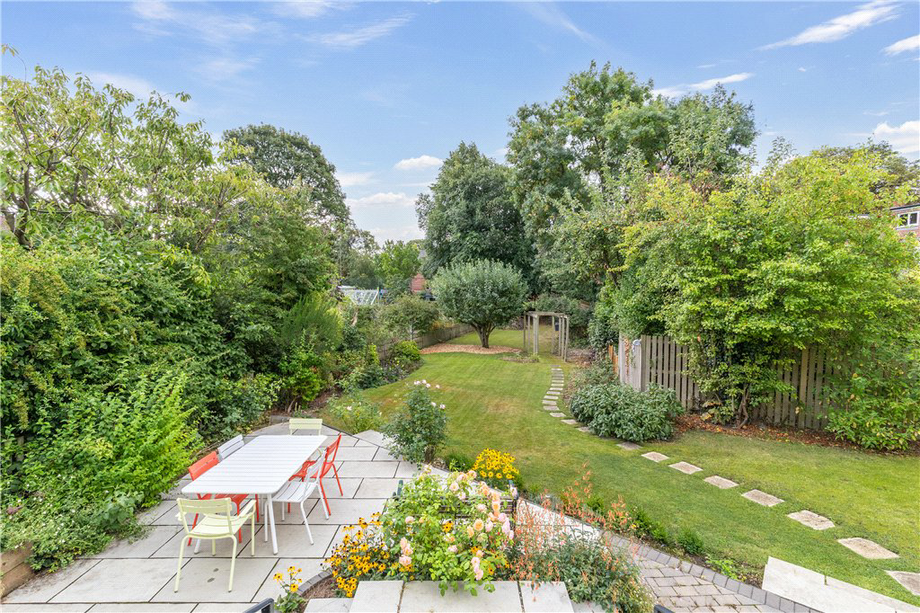 Hollin Gardens, Leeds, West Yorkshire, LS16, photo 27