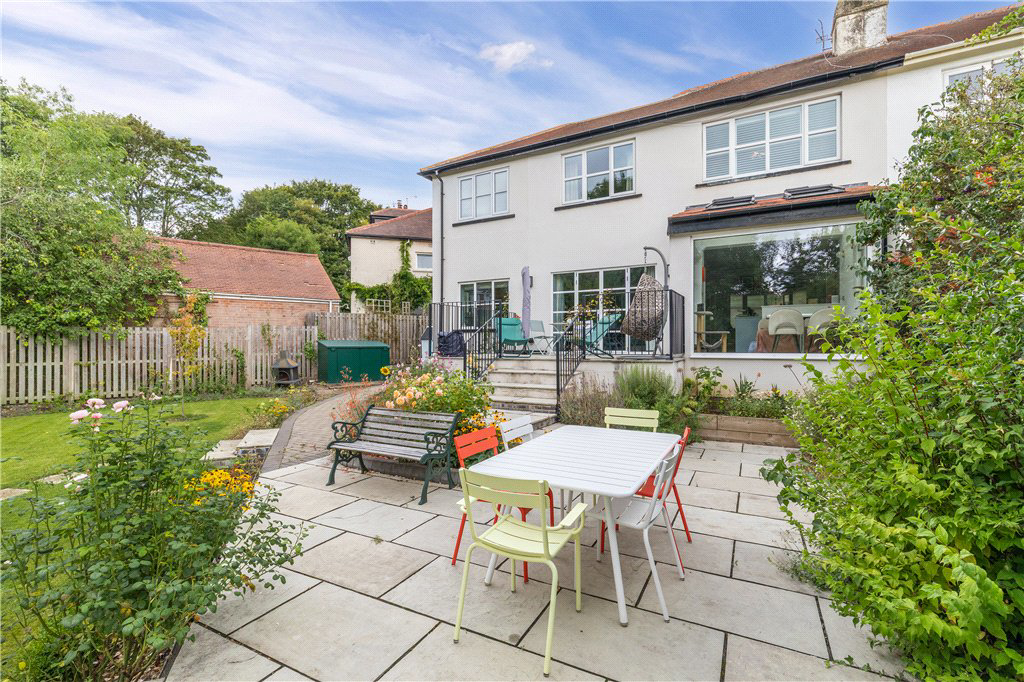 Hollin Gardens, Leeds, West Yorkshire, LS16, photo 28