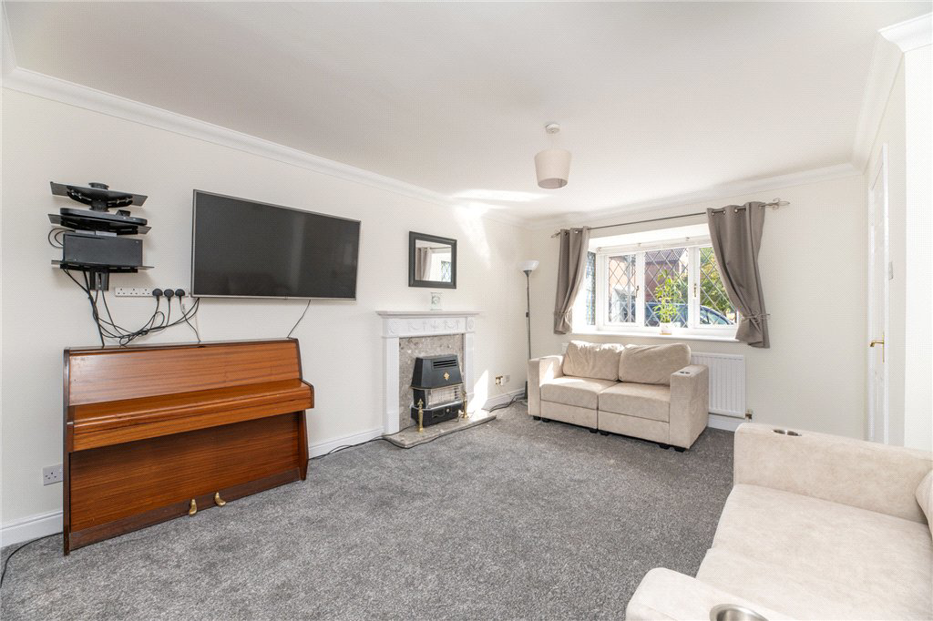 Topcliffe Grove, Morley, Leeds, West Yorkshire, LS27, photo 3