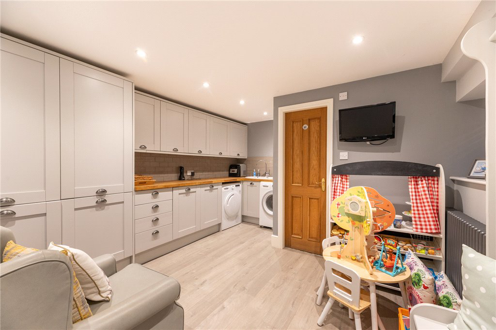 The Drive, Denholme, BD13, photo 22