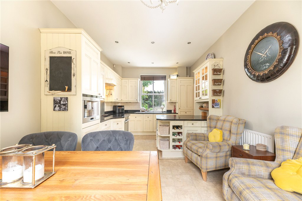 The Drive, Denholme, BD13, photo 20