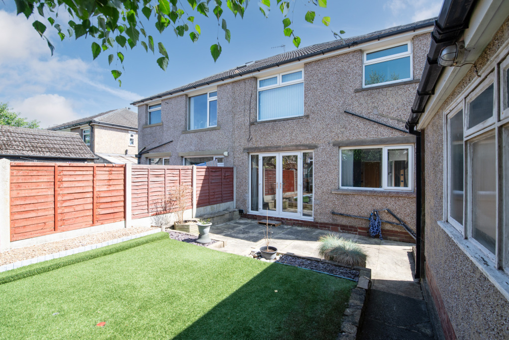 Woodside View, Cottingley, Bingley, West Yorkshire, BD16, photo 13