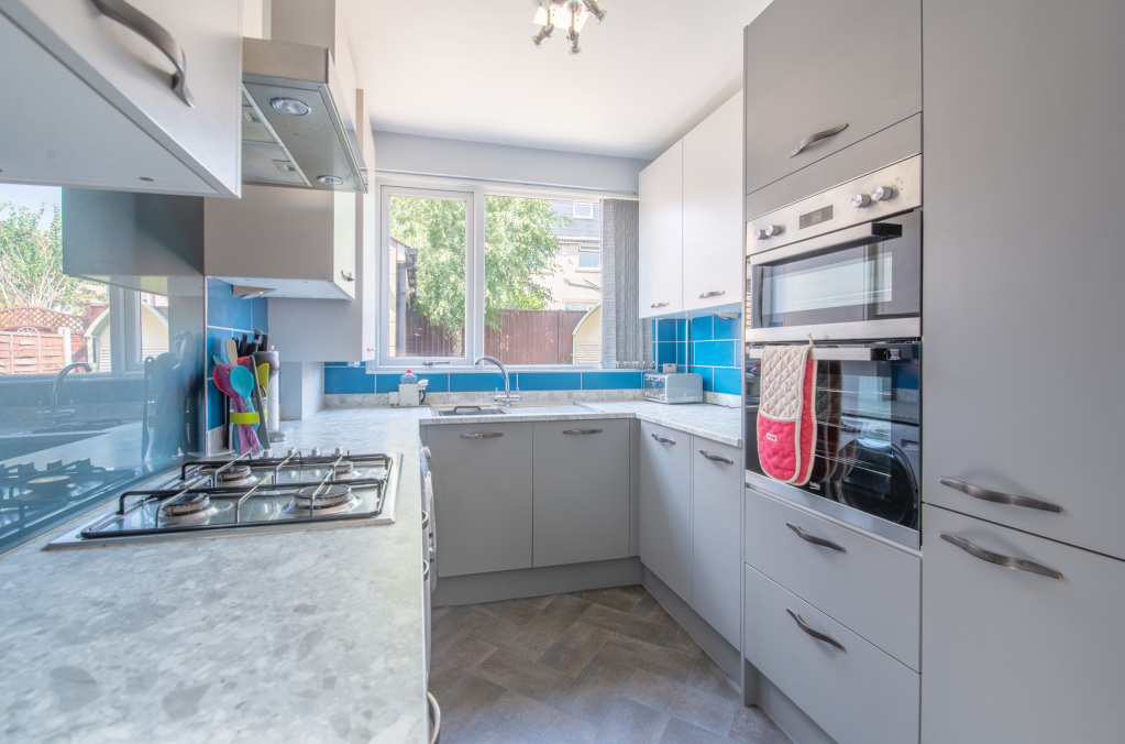 Woodside View, Cottingley, Bingley, West Yorkshire, BD16, photo 15