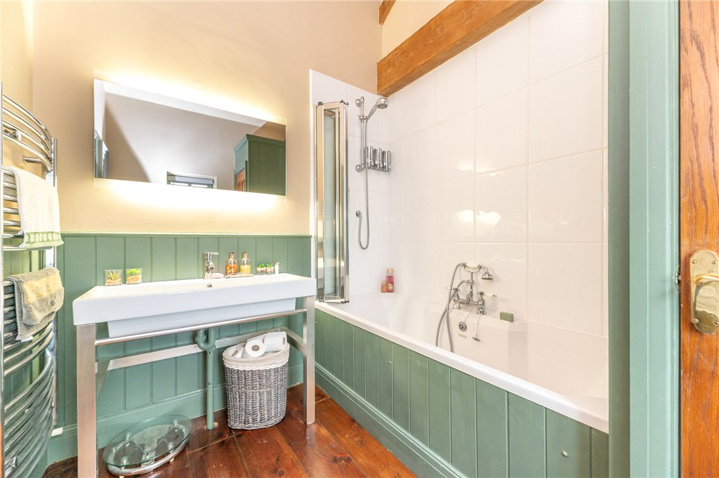 The Drive, Denholme, BD13, photo 27