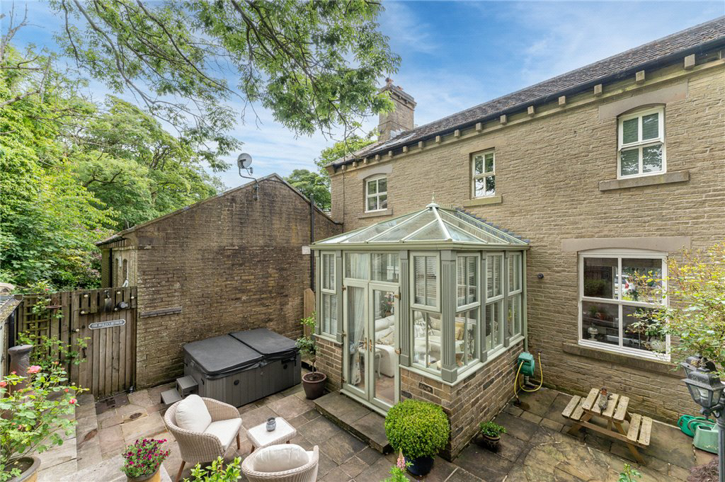 The Drive, Denholme, BD13, photo 29