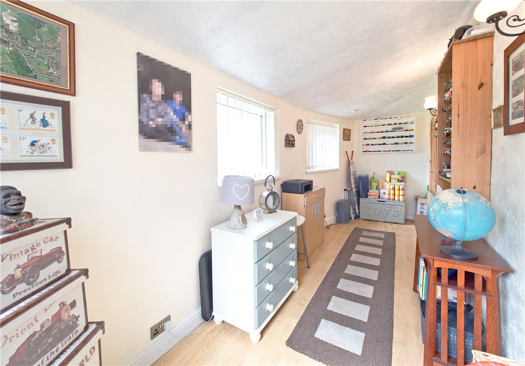 Ryan Grove, Keighley, BD22, photo 11