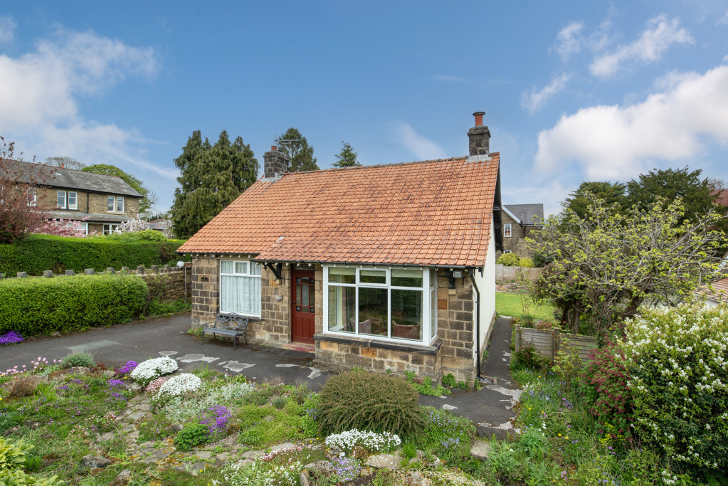 Sheriff Lane, Eldwick, Bingley, West Yorkshire, BD16, photo 15