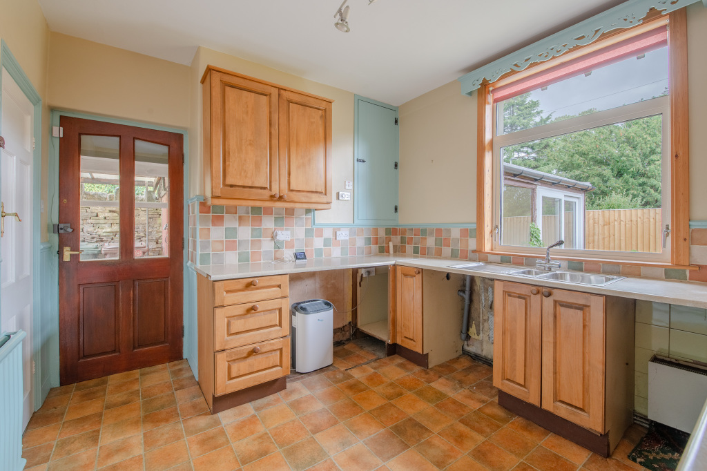 Sheriff Lane, Eldwick, Bingley, West Yorkshire, BD16, photo 2