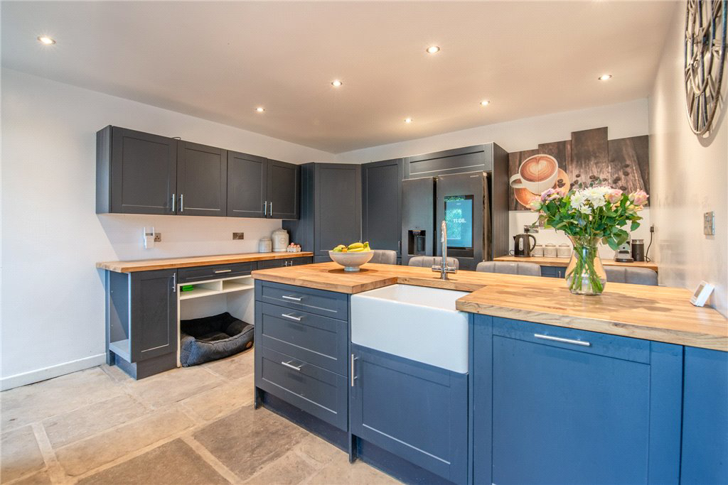 Denholme Road, Oxenhope, Keighley, West Yorkshire, BD22, photo 10