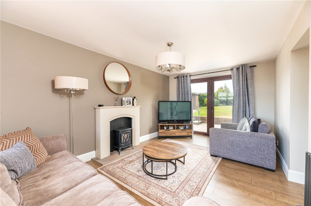 Living Room (A)