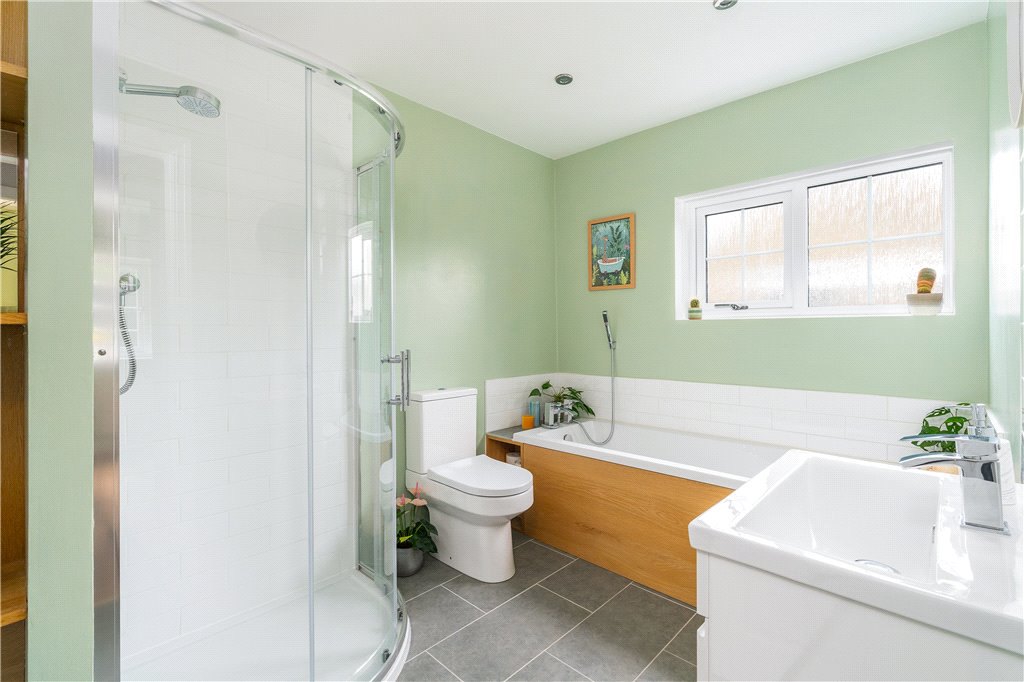 St. Helens Avenue, Leeds, West Yorkshire, LS16, photo 21