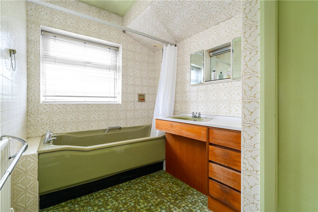 Leeds, West Yorkshire, LS16, photo 12