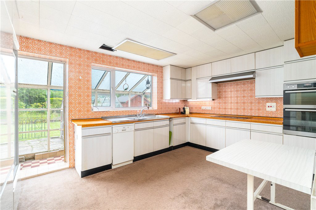 Leeds, West Yorkshire, LS16, photo 5