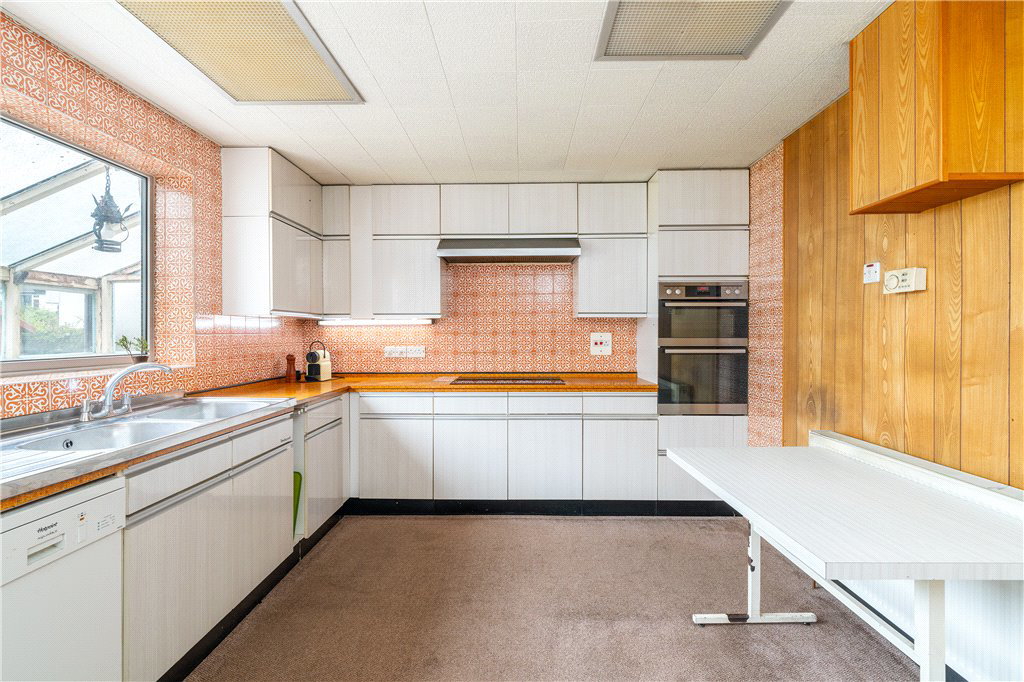 Leeds, West Yorkshire, LS16, photo 6
