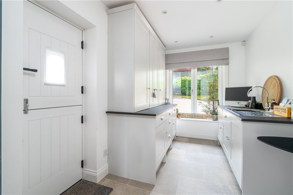 Town Gate, Calverley, Pudsey, West Yorkshire, LS28, photo 11