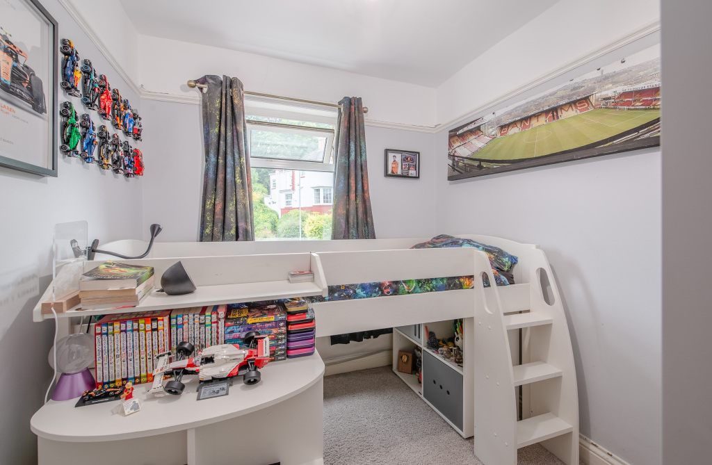 Longwood Avenue, Bingley, West Yorkshire, BD16, photo 11