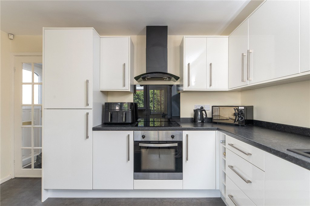 Alden Avenue, Morley, Leeds, West Yorkshire, LS27, photo 6