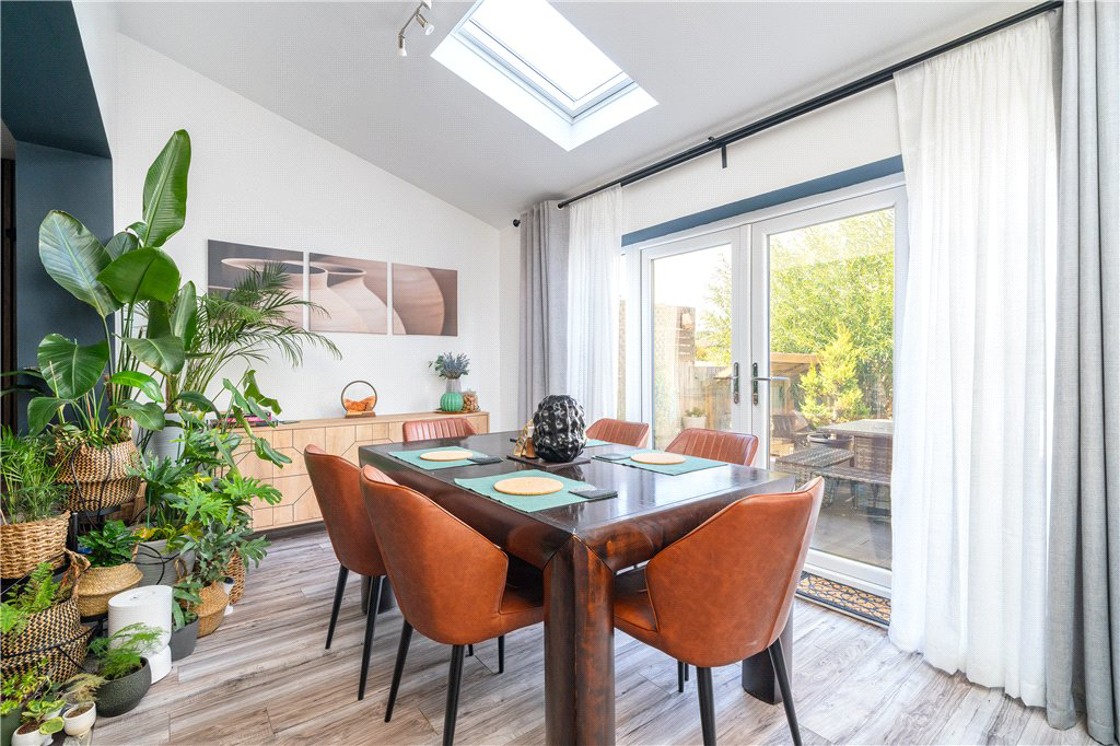 Colbert Avenue, Ilkley, West Yorkshire, LS29, photo 3