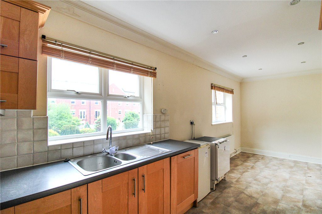 Carisbrooke Road, Leeds, West Yorkshire, LS16, photo 4