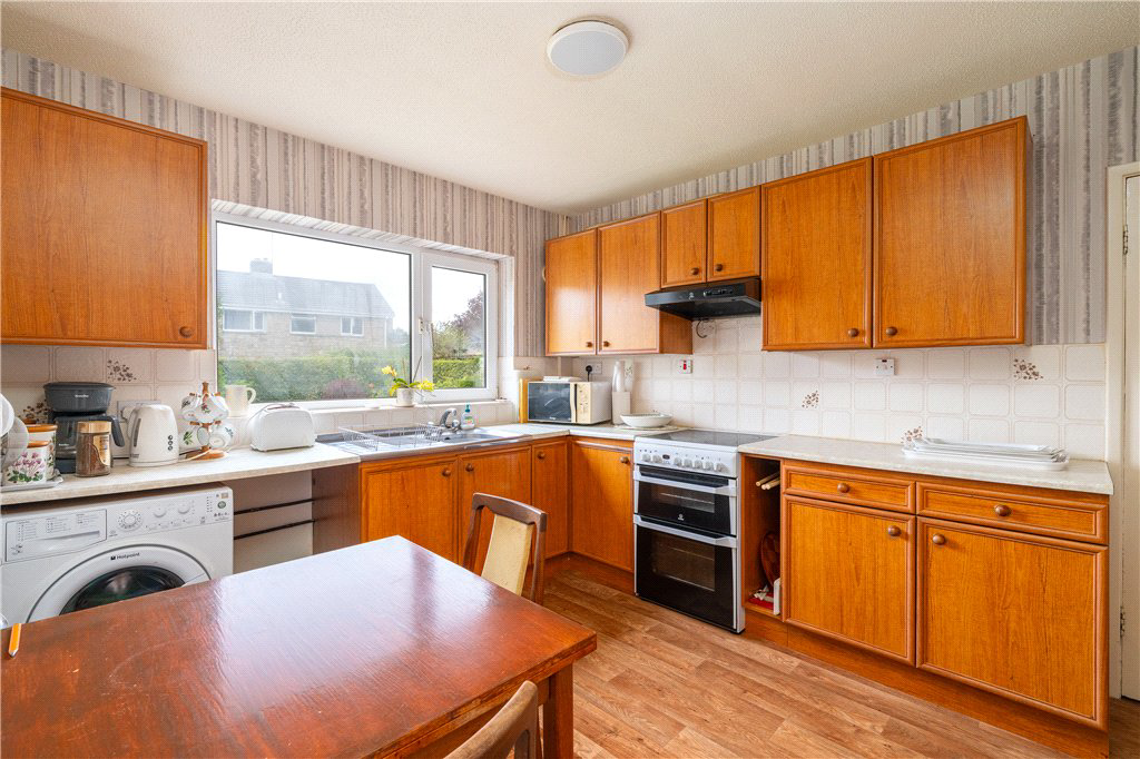 Ash Hill Gardens, Leeds, West Yorkshire, LS17, photo 3