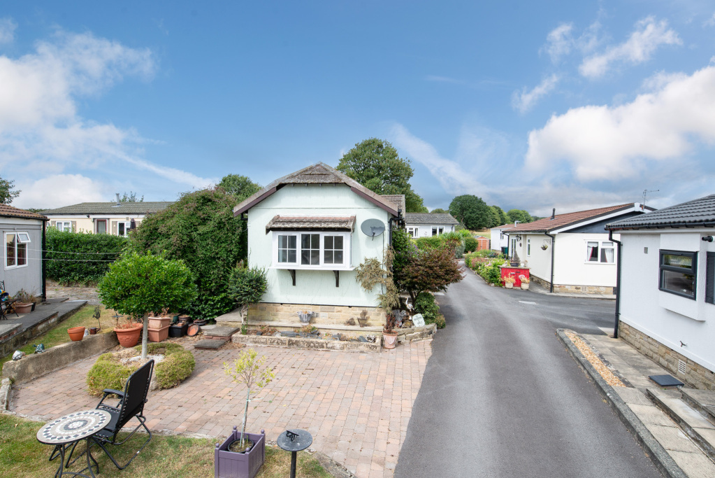 Broadstones Park, Sheriff Lane, Bingley, West Yorkshire, BD16, photo 14