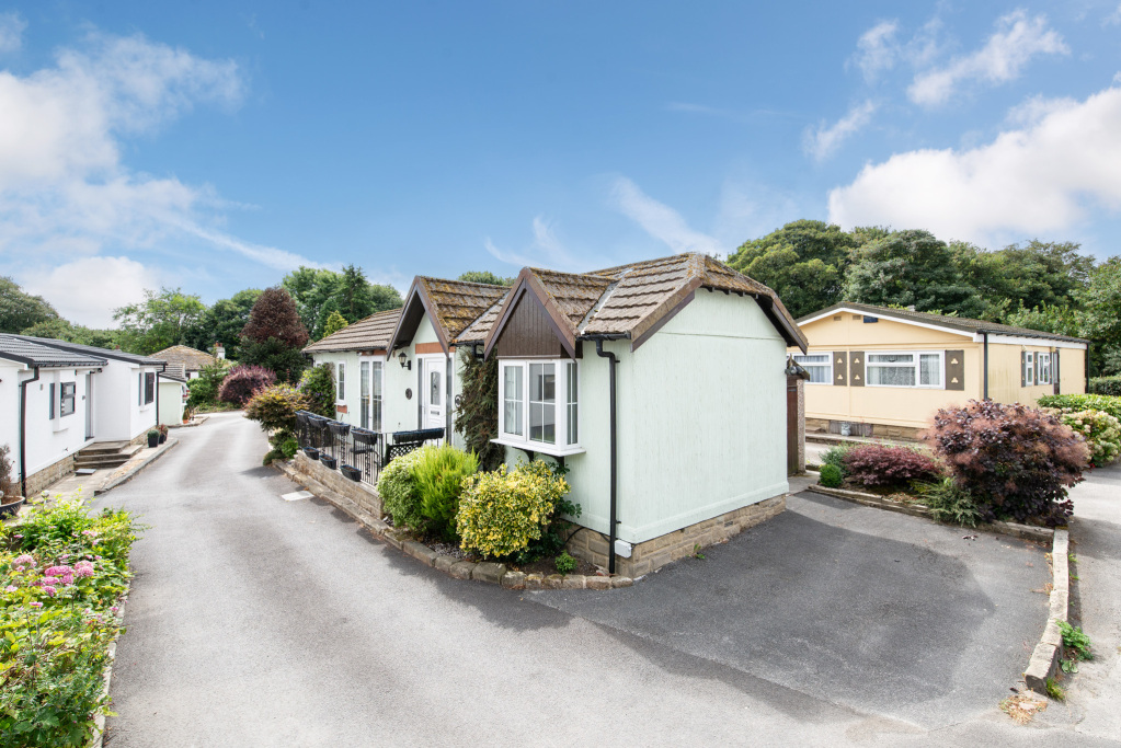 Broadstones Park, Sheriff Lane, Bingley, West Yorkshire, BD16, photo 13