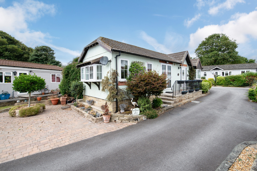 Broadstones Park, Sheriff Lane, Bingley, West Yorkshire, BD16