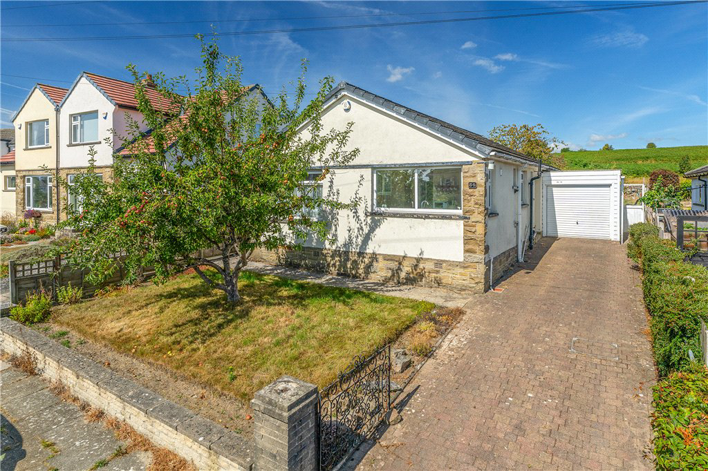 Moorfield Drive, Baildon, West Yorkshire, BD17