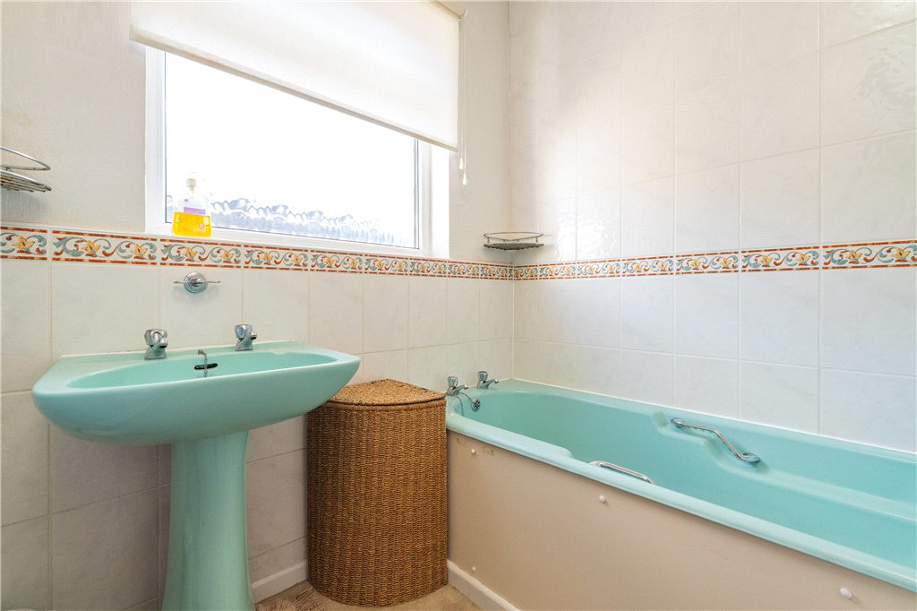 Moorfield Drive, Baildon, West Yorkshire, BD17, photo 10