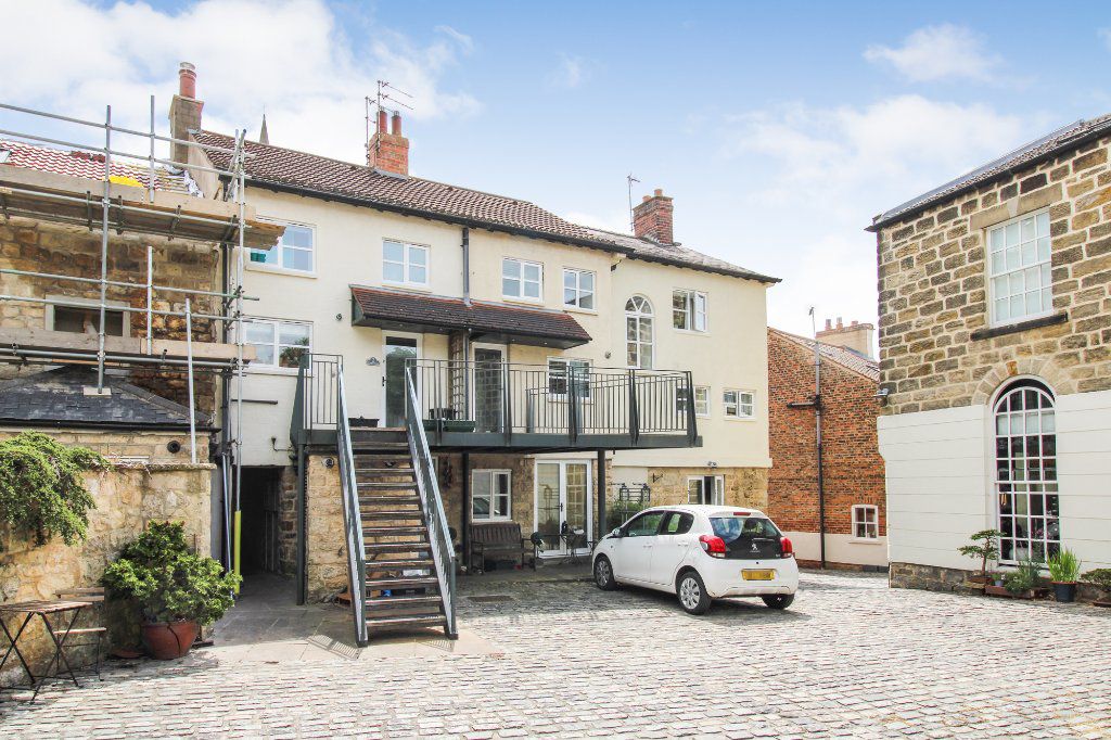 Briggate, Knaresborough, North Yorkshire, HG5