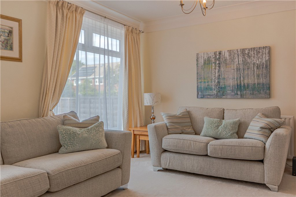 Kirkwood Way, Leeds, West Yorkshire, LS16, photo 7