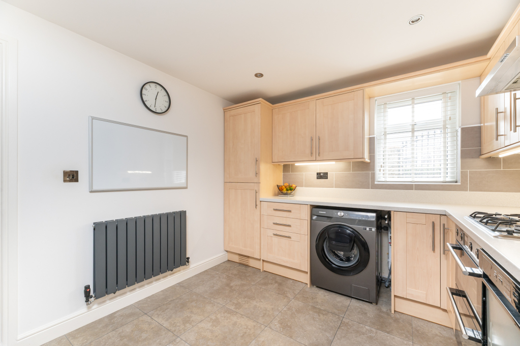 Lodge Gate Close, Denholme, West Yorkshire, BD13, photo 34