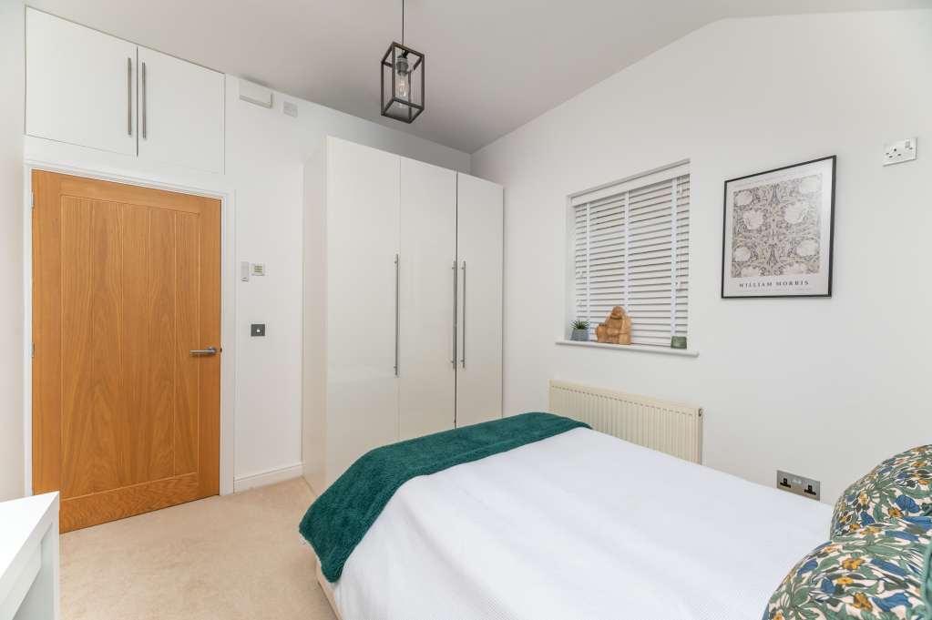 Lodge Gate Close, Denholme, West Yorkshire, BD13, photo 22