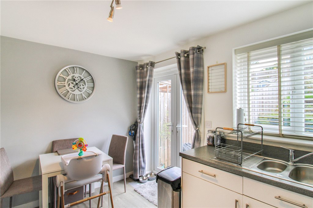Little Cote View, Thackley, Bradford, West Yorkshire, BD10, photo 4