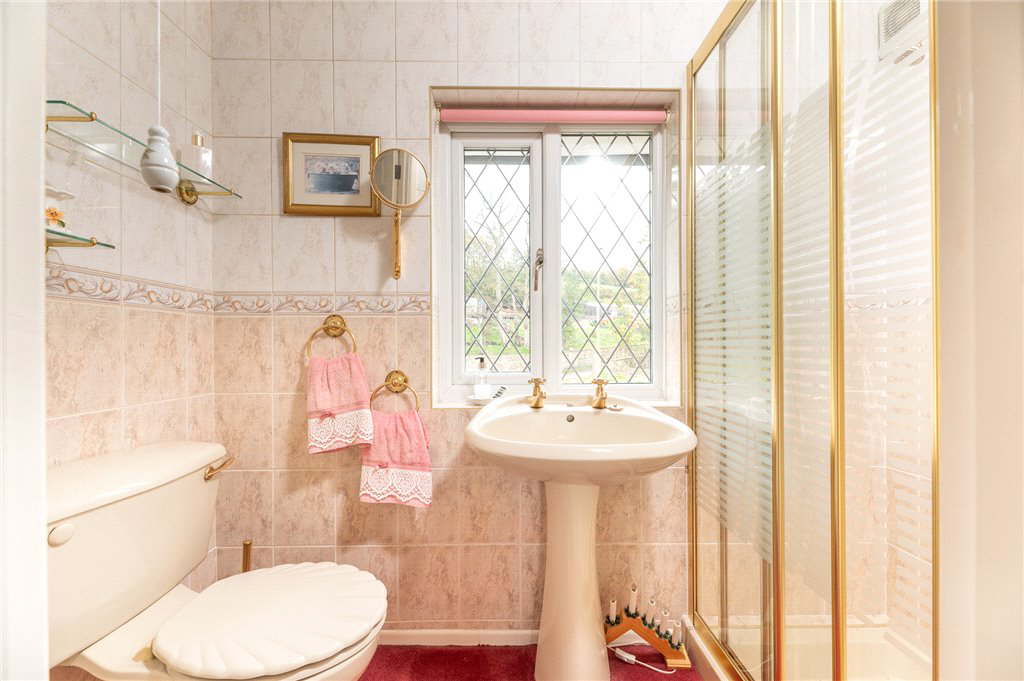 Cottingley Cliffe Road, Bingley, West Yorkshire, BD16, photo 30