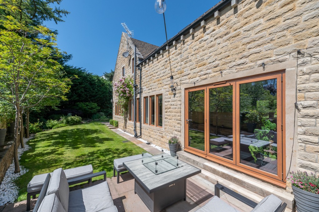 Gilstead Lane, Bingley, West Yorkshire, BD16, photo 49