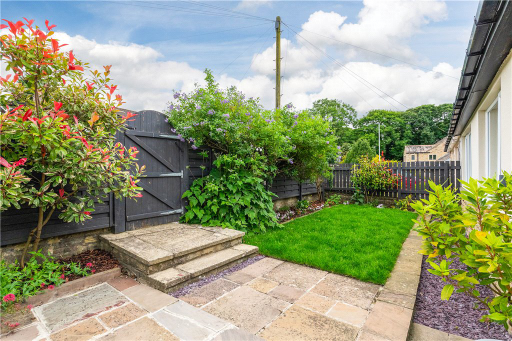 Moor Park Drive, Addingham, Ilkley, West Yorkshire, LS29, photo 13