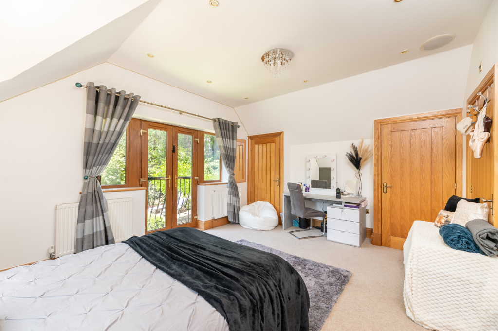 Gilstead Lane, Bingley, West Yorkshire, BD16, photo 16