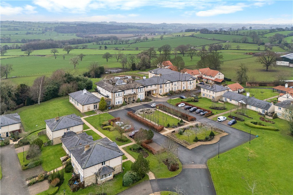 West Court, Hollins Hall, Killinghall, Harrogate, HG3, photo 18