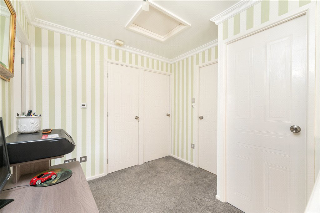 Buckthorne Drive, East Ardsley, Wakefield, West Yorkshire, WF3, photo 25