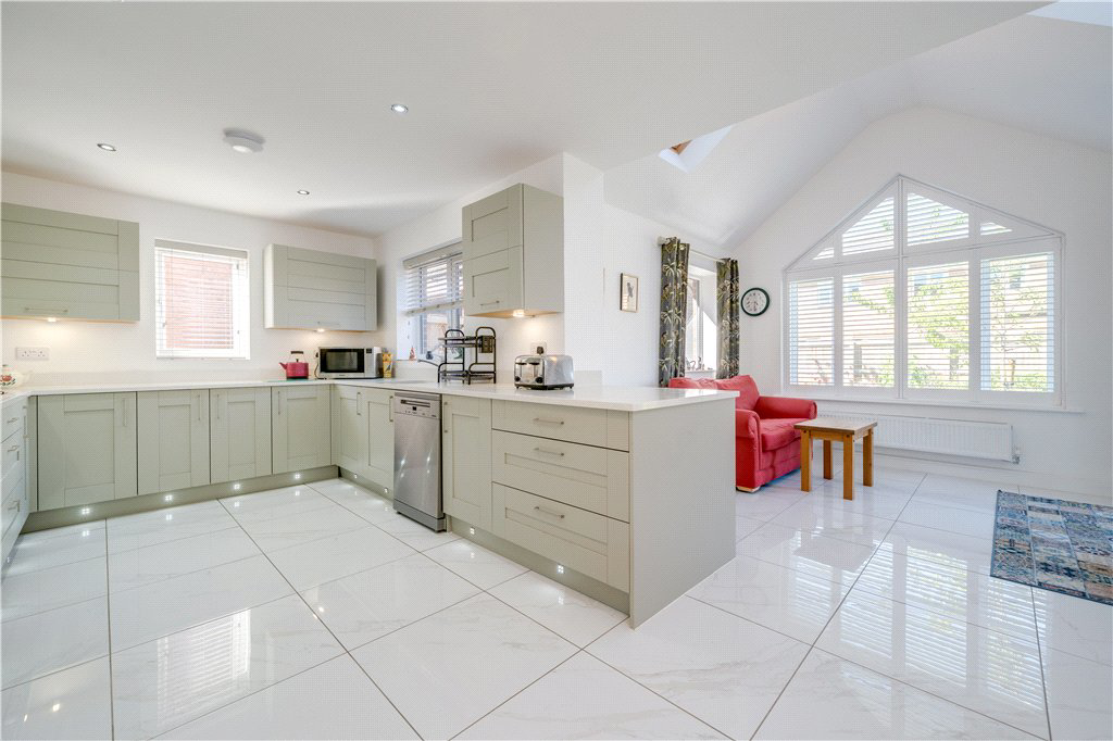 Bishopton Place, Ripon, North Yorkshire, HG4, photo 2