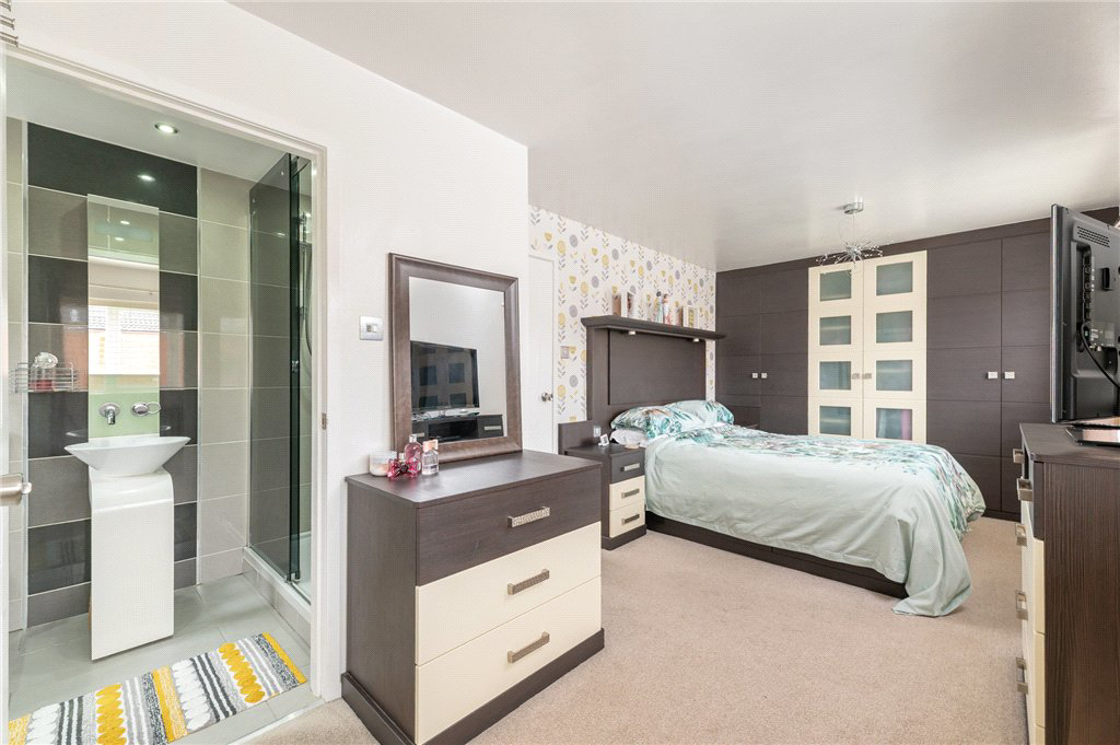 Buckthorne Drive, East Ardsley, Wakefield, West Yorkshire, WF3, photo 11