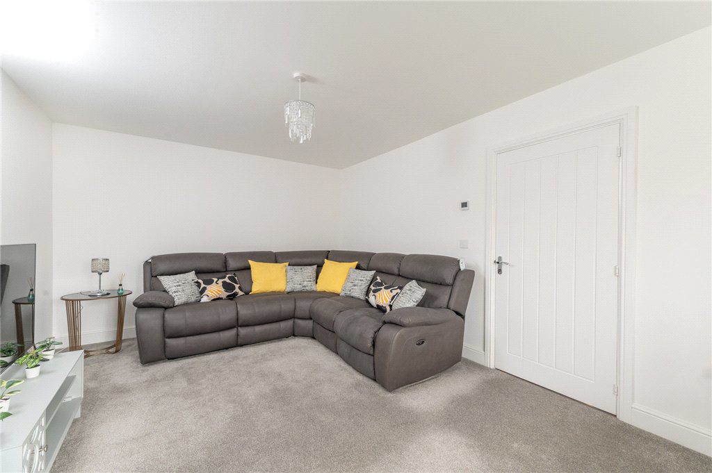 Wise Crescent, Morley, Leeds, West Yorkshire, LS27, photo 3
